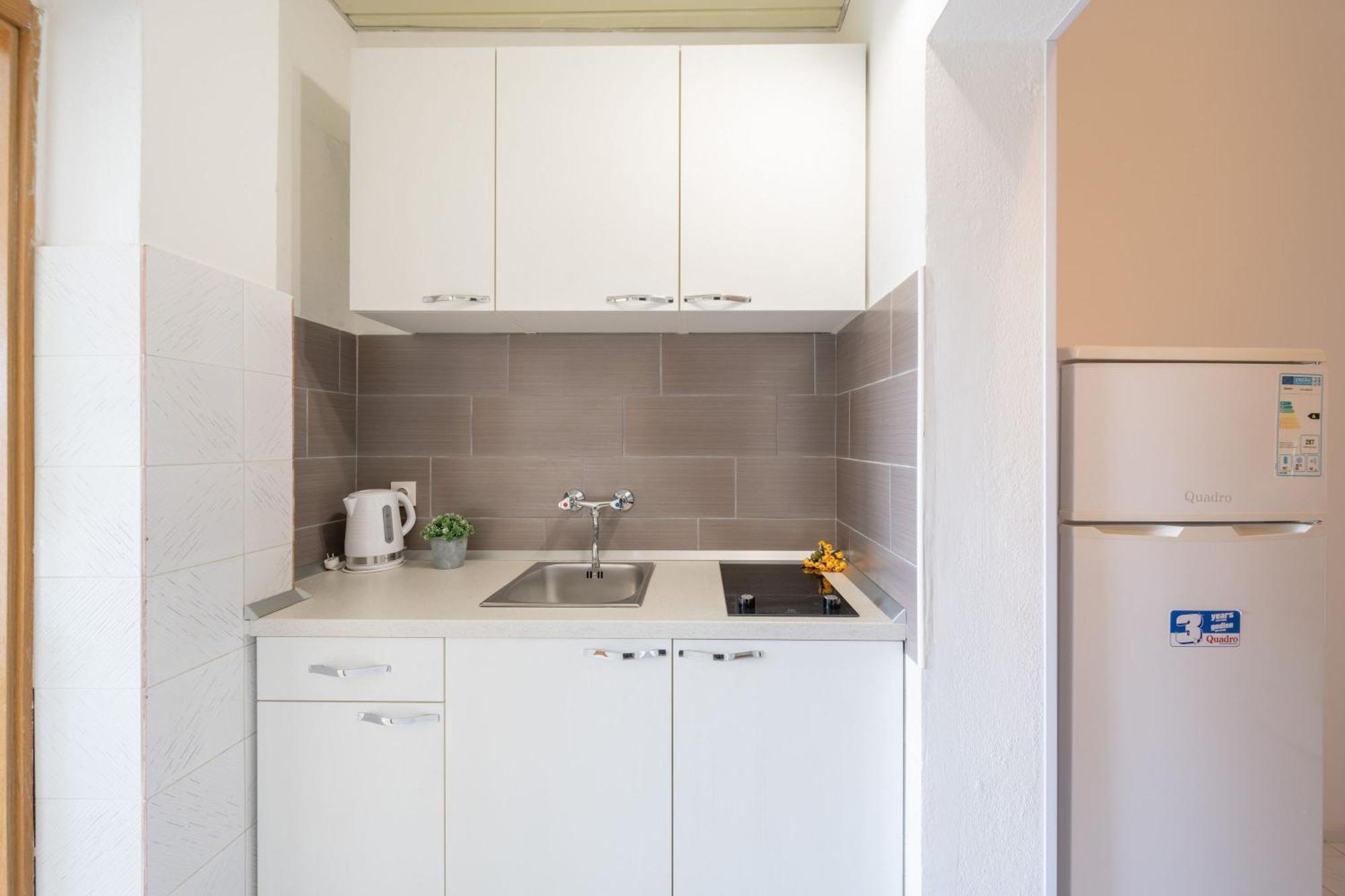 Laidback Apartments Orebic Phòng bức ảnh